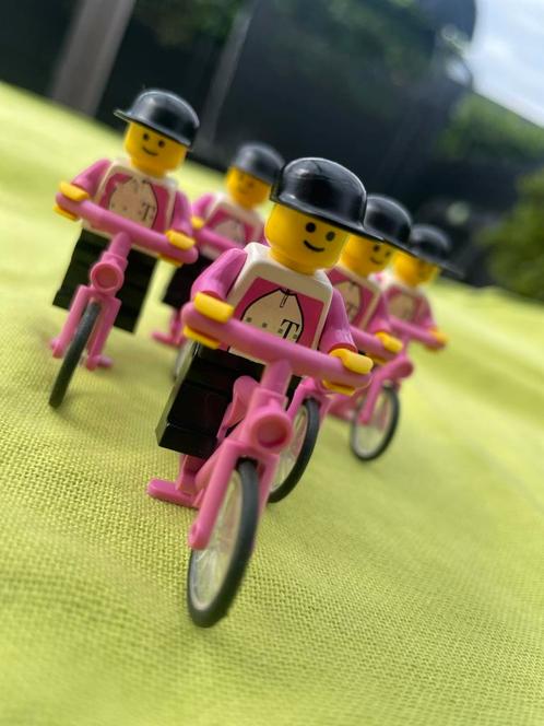 Lego T mobile wielerploeg, 5 wielrenners, Kinderen en Baby's, Speelgoed | Duplo en Lego, Zo goed als nieuw, Lego, Losse stenen