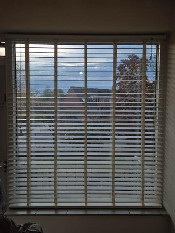 Luxaflex Jaloezieën - Wit Hout beschikbaar voor biedingen