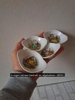 4 stk Amuseschaal met Romantisch tafereel, porselein 9x7x2cm, Overige typen, Nieuw, Ophalen of Verzenden, Overige stijlen