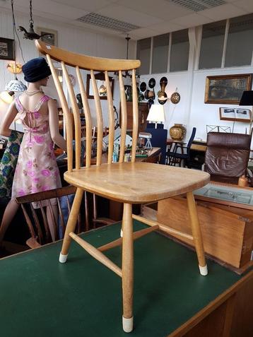 Vintage Nesto spijlenstoel Zweeds Design Akerblom Nassjo beschikbaar voor biedingen
