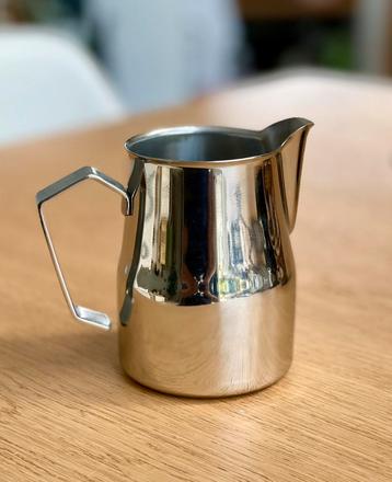 Motta Melkschuim Kan. Melkkan. RVS. 750 ml. Zgan. beschikbaar voor biedingen