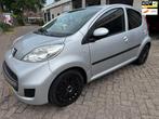 Peugeot 107 1.0-12V Black & Silver AIRCO ORG 109901 KM NAP O, Voorwielaandrijving, Euro 5, Gebruikt, 4 stoelen