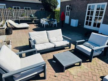 Luxe Tuinset beschikbaar voor biedingen
