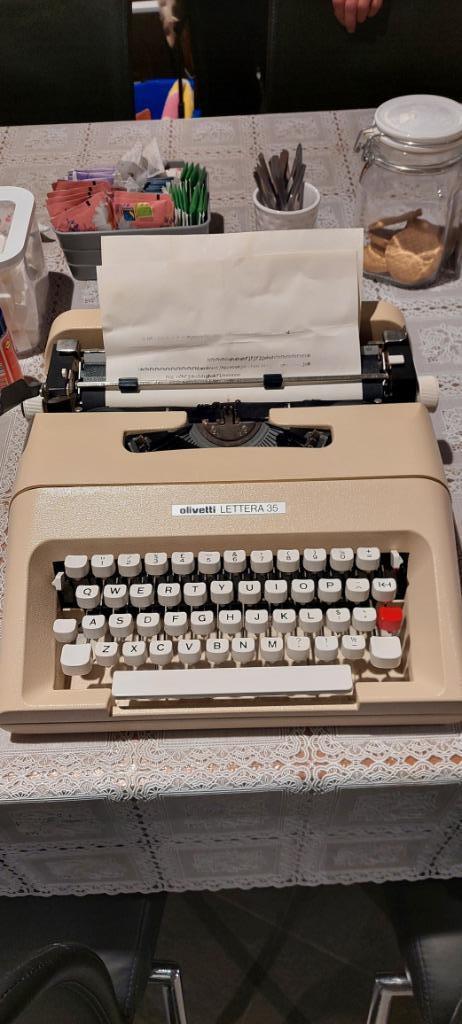 Olivetti Lettera 35 (wd30) typemachine, Diversen, Typemachines, Gebruikt, Ophalen of Verzenden