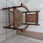 Antieke stoel met  webbing, Antiek en Kunst, Antiek | Meubels | Stoelen en Banken, Ophalen