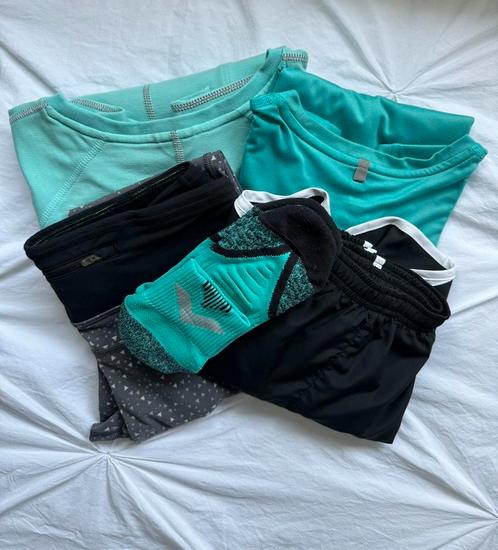 Compleet dames hardlooptenue mint emerald Nike maat S, Kleding | Dames, Sportkleding, Zo goed als nieuw, Hardlopen of Fietsen