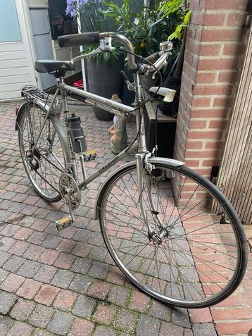 Mooie herenfiets beschikbaar voor biedingen