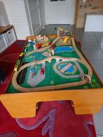 Houten treinbaan tafel, Kinderen en Baby's, Speelgoed | Houten speelgoed, Overige typen, Gebruikt, Ophalen