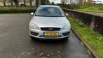 Ford Focus 1.6 74KW Wagon 2007 Grijs, 1596 cc, 4 cilinders, 635 kg, Adaptieve lichten