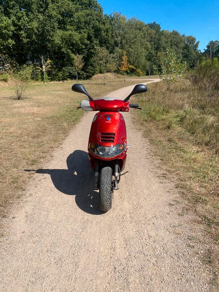 Piaggio skr lx 125, Fietsen en Brommers, Scooters | Piaggio, Gebruikt, Overige modellen, Maximaal 45 km/u, Tweetakt, Ophalen of Verzenden