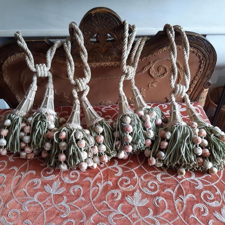 4 antieke gordijn embrasses met kwasten+bolletjes zachtgroen, Antiek en Kunst, Antiek | Kleden en Textiel, Verzenden