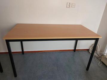 Bureau | Tafel | 140x70x75cm | Totaal 3 stuks op voorraad