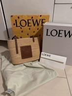 Loewe Raffia Basket Bag, Sieraden, Tassen en Uiterlijk, Tassen | Damestassen, Ophalen of Verzenden, Zo goed als nieuw, Beige, Handtas