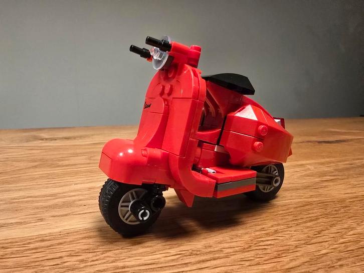 Lego Creator Vespa Scooter 40517, Kinderen en Baby's, Speelgoed | Duplo en Lego, Zo goed als nieuw, Lego, Complete set, Ophalen of Verzenden