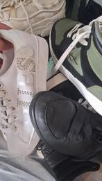 Partij schoenen 19 paar, Kleding | Dames, Ophalen of Verzenden, Zo goed als nieuw, Zwart, Sneakers of Gympen