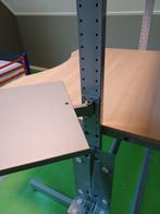 Gratis Verstelbaar goed degelijk bureau, Ophalen, In hoogte verstelbaar, Gebruikt, Bureau