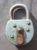 JAREN 1950 HANGSLOT SLOT WESTERN MADE IN GERMANY, Antiek en Kunst, Verzenden