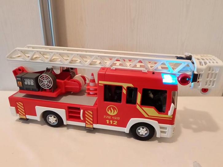 Playmobil 5362 brandweerauto compleet, Kinderen en Baby's, Speelgoed | Playmobil, Zo goed als nieuw, Complete set, Ophalen of Verzenden