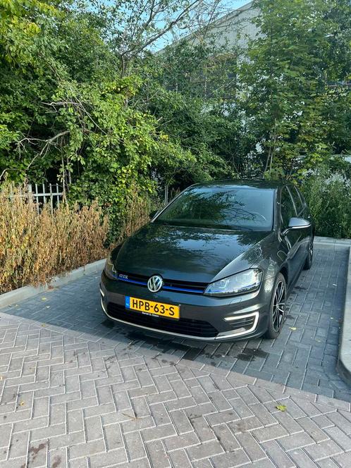 Volkswagen Golf 1.4 TSI Phev 204pk 5D DSG 2016 Grijs, Auto's, Volkswagen, Particulier, Golf, ABS, Achteruitrijcamera, Adaptieve lichten