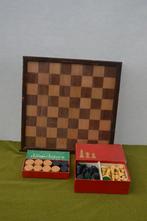 Prachtig antiek houten schaakbord met aan beide kanten glas, Hobby en Vrije tijd, Gezelschapsspellen | Bordspellen, Een of twee spelers