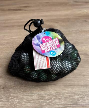 Knikkers 1kg nieuw in hersluitbare zak beschikbaar voor biedingen