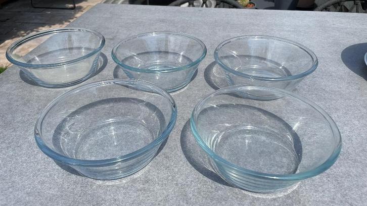 5x Ikea VARDAGEN Serveerschaal, helder glas 20 cm NIEUWSTAAT, Huis en Inrichting, Keuken | Servies, Zo goed als nieuw, Schaal of Schalen