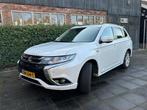 Mitsubishi Outlander 2.0 Dohc Mivec Phev 203pk 4WD CVT 5P, Automaat, 1998 cc, Zwart, 4 cilinders