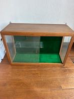 Hout met glas mooie prijzen/vitrinekast, Huis en Inrichting, Kasten | Vitrinekasten, Ophalen, 50 tot 100 cm, Glas, Minder dan 100 cm
