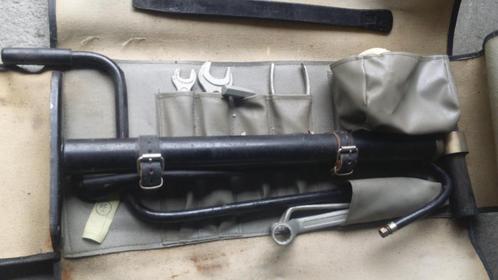Lada gereedschapstas compleet, Auto diversen, Overige Auto diversen, Ophalen of Verzenden