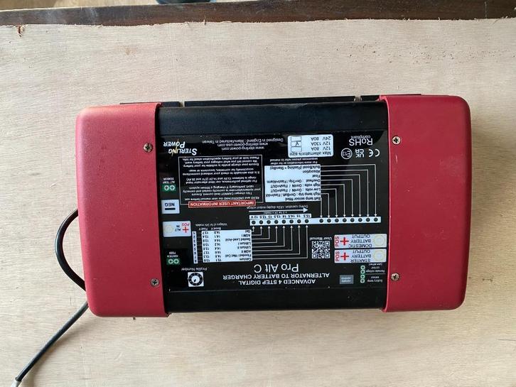 Sterling dynamo acculader 12V  130 Ah, Watersport en Boten, Navigatiemiddelen en Scheepselektronica, Zo goed als nieuw, Overige typen