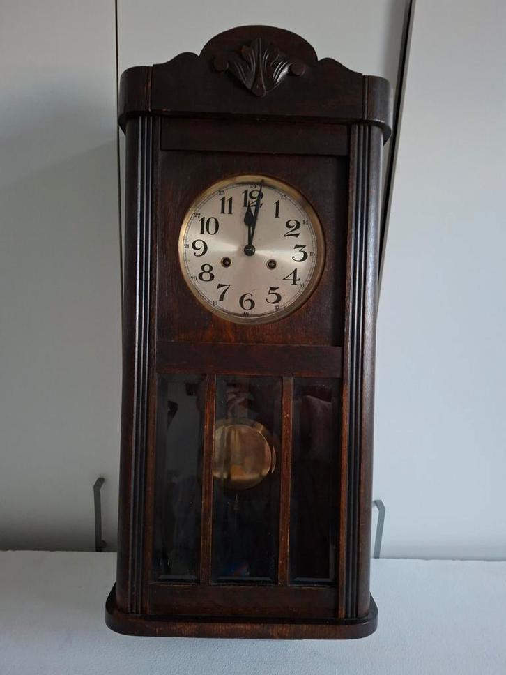 Oude wandklok met geslepen glas, originele staat, Antiek en Kunst, Antiek | Klokken, Ophalen