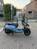 Vespa sprint custom full option carbon, Fietsen en Brommers, Ophalen, Overige modellen, Maximaal 45 km/u, Zo goed als nieuw