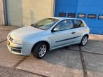 Fiat Stilo 1.4-16V Actual! Airco! 2004!, Voorwielaandrijving, Gebruikt, Origineel Nederlands, Bedrijf