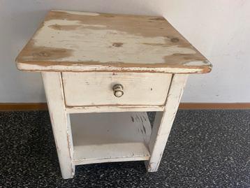 Loods 5 bijzettafel/nachtkastje