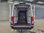 Iveco Daily 35S21 210PK 3.0L Automaat 2025 Black Edition mod, Auto's, Automaat, Stof, Euro 6, 4 cilinders