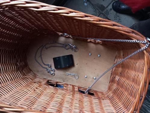 Rieten hondenmand voor achterop bagagedrager fiets, Dieren en Toebehoren, Honden-accessoires, Gebruikt, Ophalen