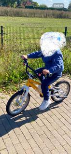 Woom 2 - netjes!, Fietsen en Brommers, Ophalen, Zo goed als nieuw, 14 inch of minder, Handrem