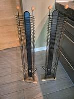 2 CD rekken zwart, Ophalen of Verzenden, Zo goed als nieuw, Metaal, 25 tot 75 discs