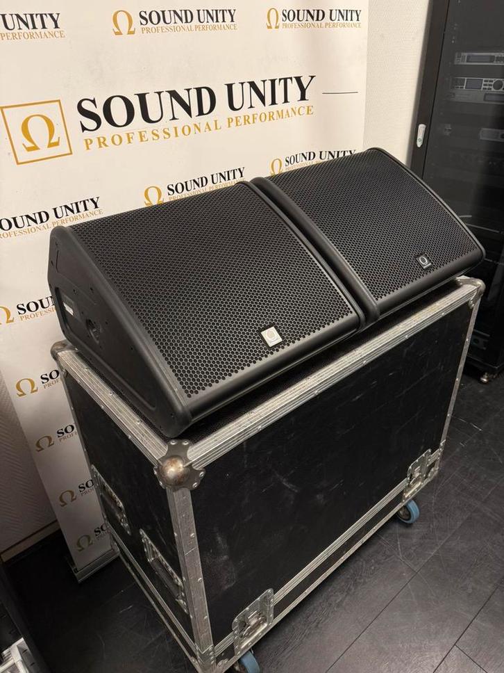 Turbosound TFM122M-AN Klark-Teknik DSP, Audio, Tv en Foto, Luidsprekers, Zo goed als nieuw, Front, Rear of Stereo speakers, 120 watt of meer