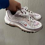 Nike Air Max 98 White Crimson Tint maat 37,5 – keurige staat, Ophalen of Verzenden, Zo goed als nieuw, Hardloopschoenen, Nike