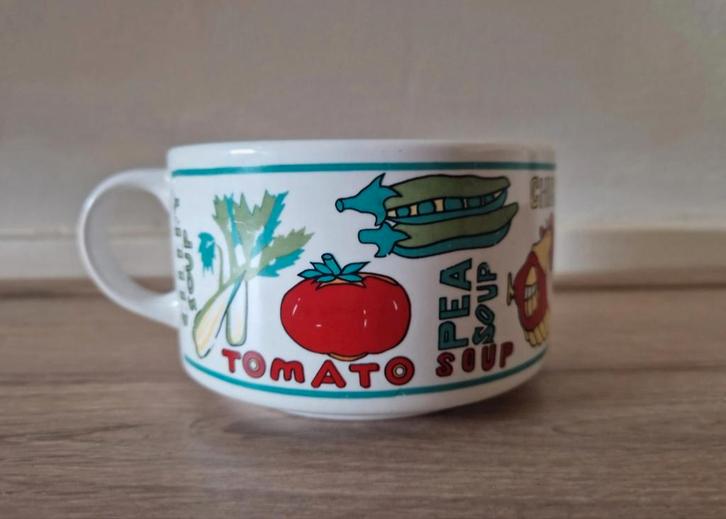 2 Vintage Soepkommen - Leuke Print!, Huis en Inrichting, Keuken | Servies, Gebruikt, Kom(men), Overige stijlen, Keramiek, Ophalen of Verzenden