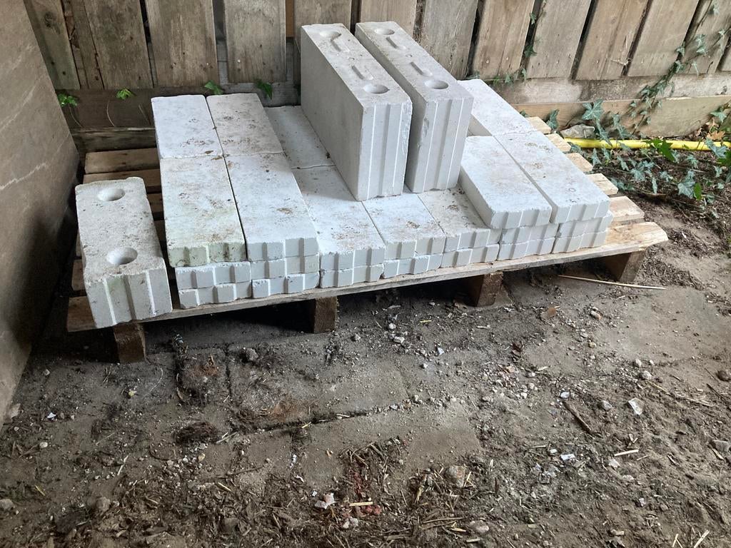 35 kalkzandsteen V120 12cm blokken stenen pallet witte wand, Doe-het-zelf en Verbouw, Metselstenen, Ophalen of Verzenden, Zo goed als nieuw