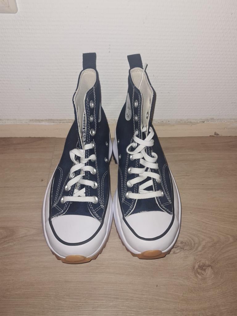 Converse Run Star Hike sneakers
Donkerblauw
Maat 40
Nieuw, Kleding | Dames, Schoenen, Blauw, Nieuw, Ophalen of Verzenden, Sneakers of Gympen