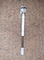 Knaus bovenkastgasdemper defect ?, Caravans en Kamperen, Ophalen of Verzenden, Nieuw