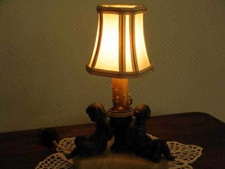 Oud vintage tafellampje, marmer, gietijzer, stof. Kerstlamp, Huis en Inrichting, Lampen | Tafellampen, Gebruikt, Minder dan 50 cm