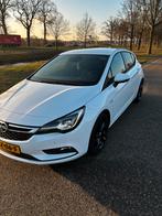 Opel Astra 1.4 Turbo 92KW 5D 2018 Wit, Auto's, Opel, Zwart, 4 cilinders, 620 kg, Leder