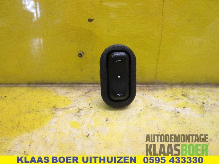 Elektrisch Raam Schakelaar van een Opel Astra, Auto-onderdelen, Dashboard en Schakelaars, Opel, Gebruikt, 6 maanden garantie, 12 maanden garantie