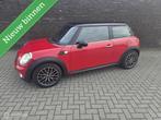Mini Mini 1.6 Cooper Chili|Airco|Half-Leer|Sportief|, Voorwielaandrijving, Gebruikt, 4 cilinders, 4 stoelen