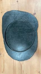 Serveer/ decoratieschaal zwart Belgisch hardsteen, Ophalen of Verzenden, Zo goed als nieuw, Rond, Metaal