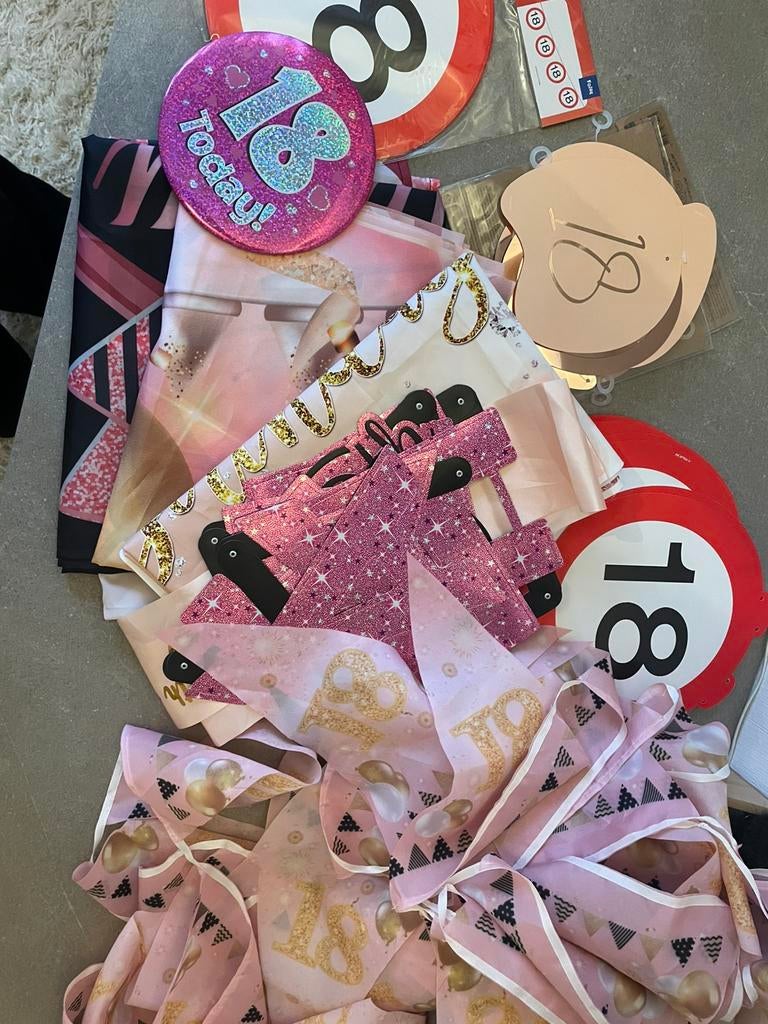 Versiering 18 jaar meisje, Ophalen of Verzenden, Zo goed als nieuw, Versiering, Verjaardag